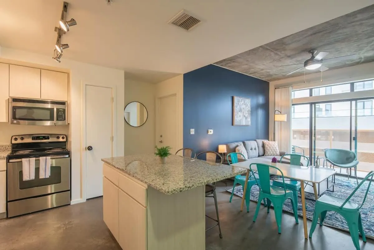 Apartment Detailed 2Bd - Central Dt- Gym, Pool, Parking Sleep8 Phoenix
