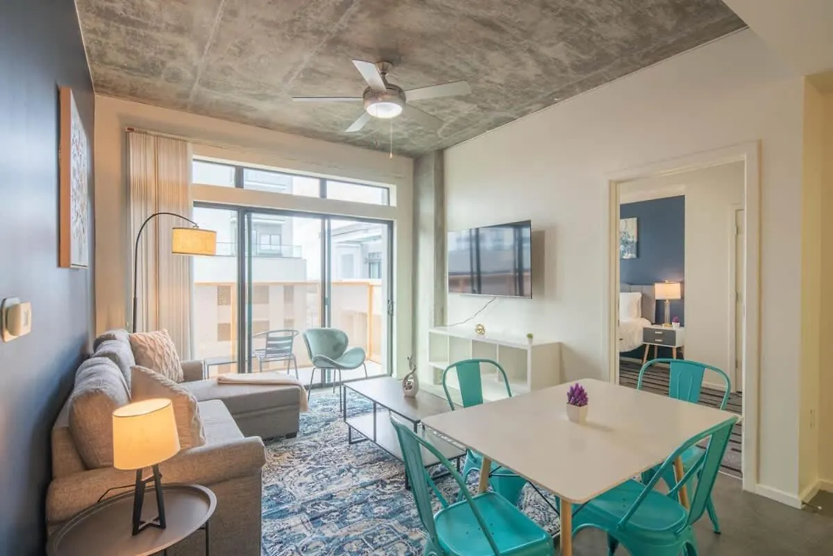 Detailed 2Bd - Central Dt- Gym, Pool, Parking Sleep8 Phoenix